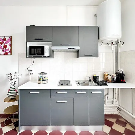 Foxtrot Apartment